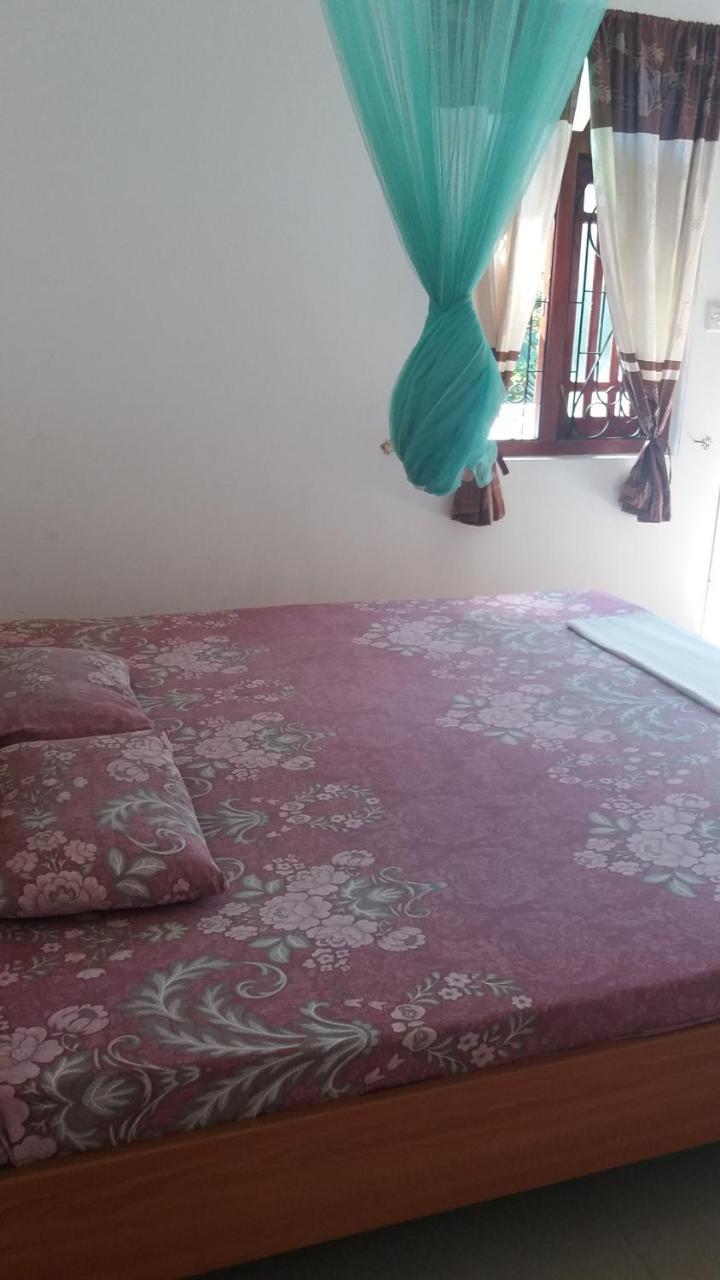 Ishitha Homestay Tangalle Exterior photo